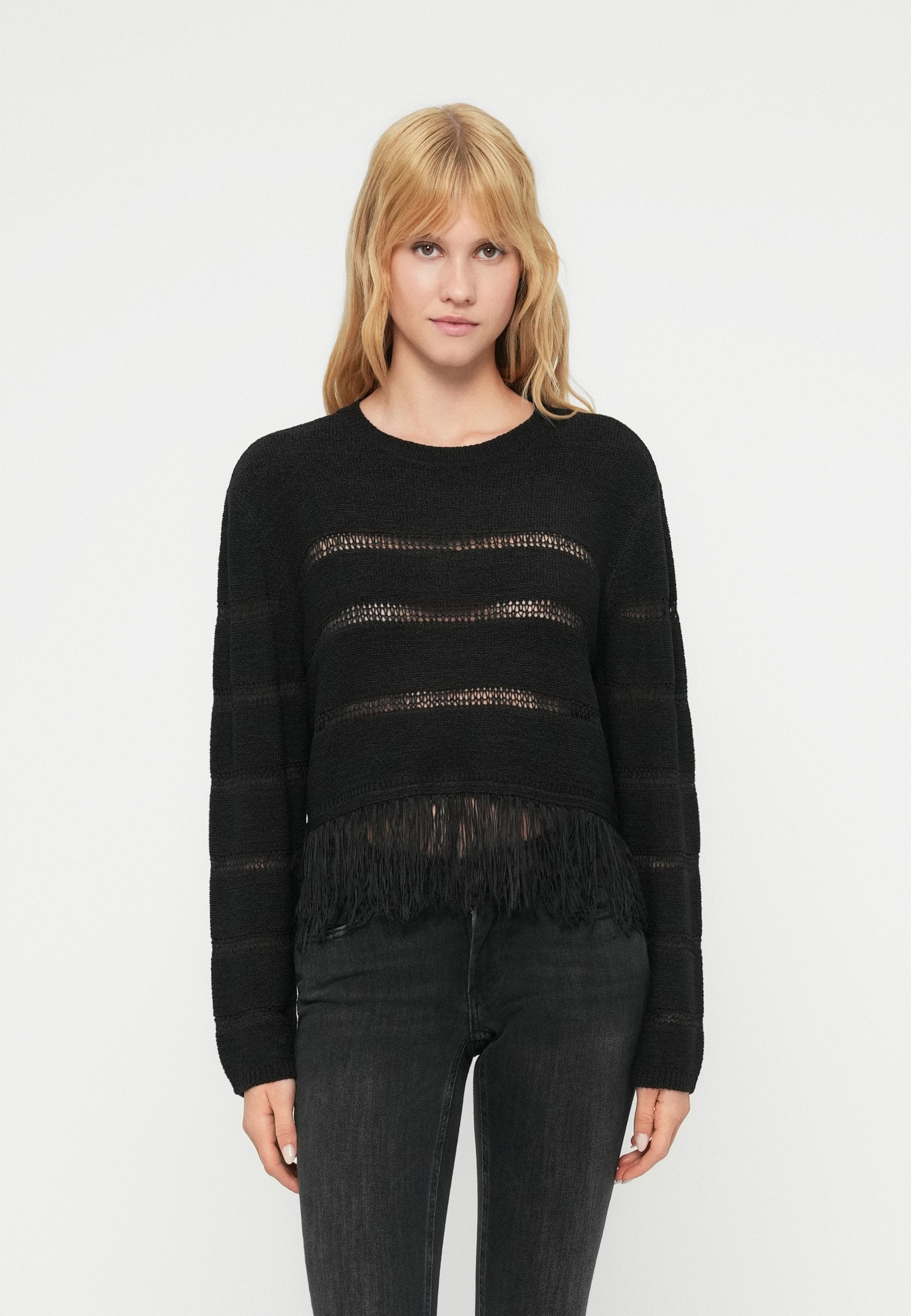ONLY ONLLEA FRINGE O NECK