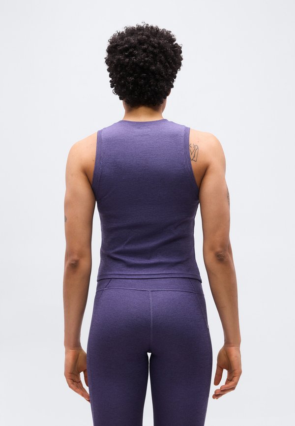 Columbia MOVE™ HIGH NECK TANK