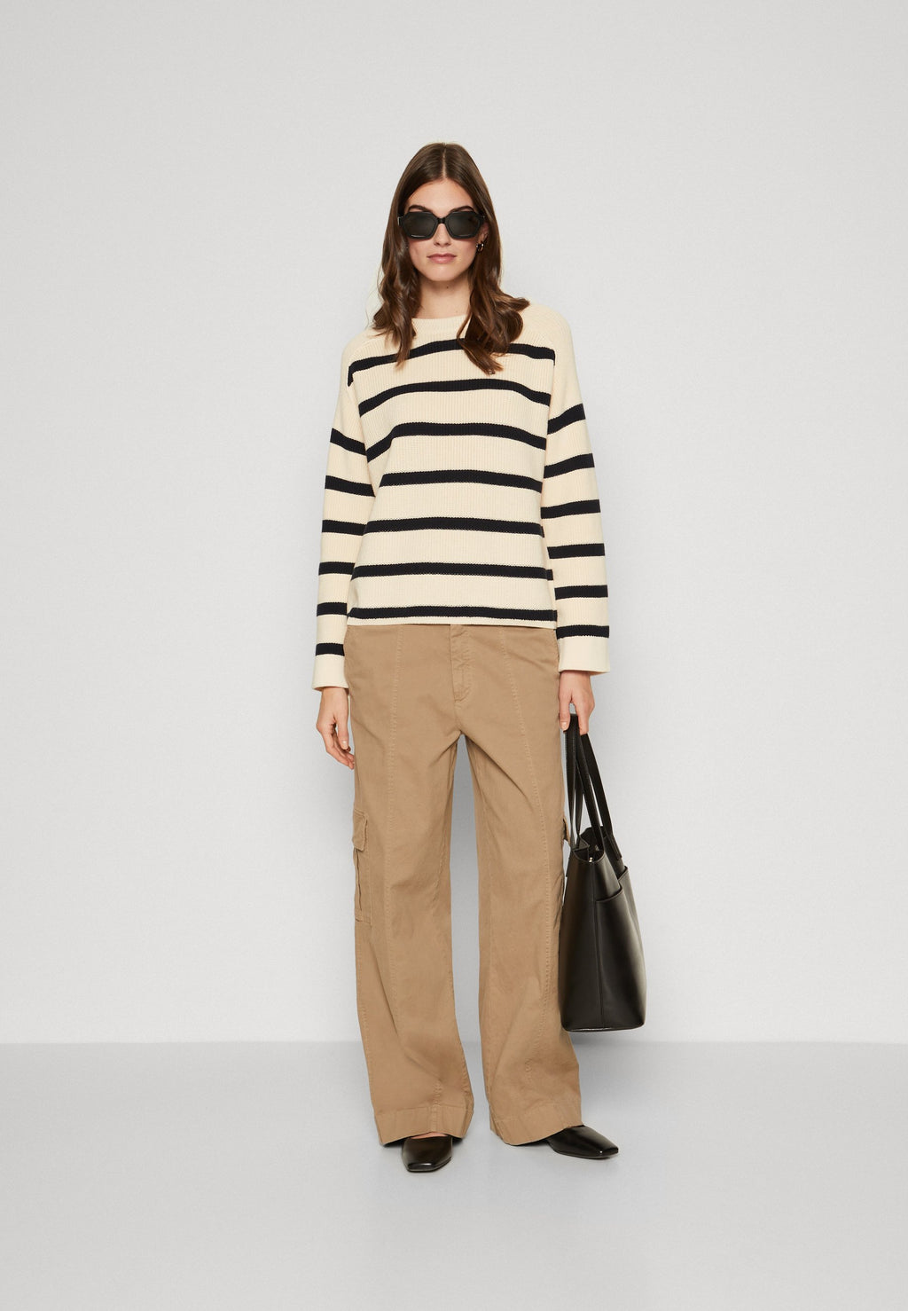 CARDI STITCH Media 2