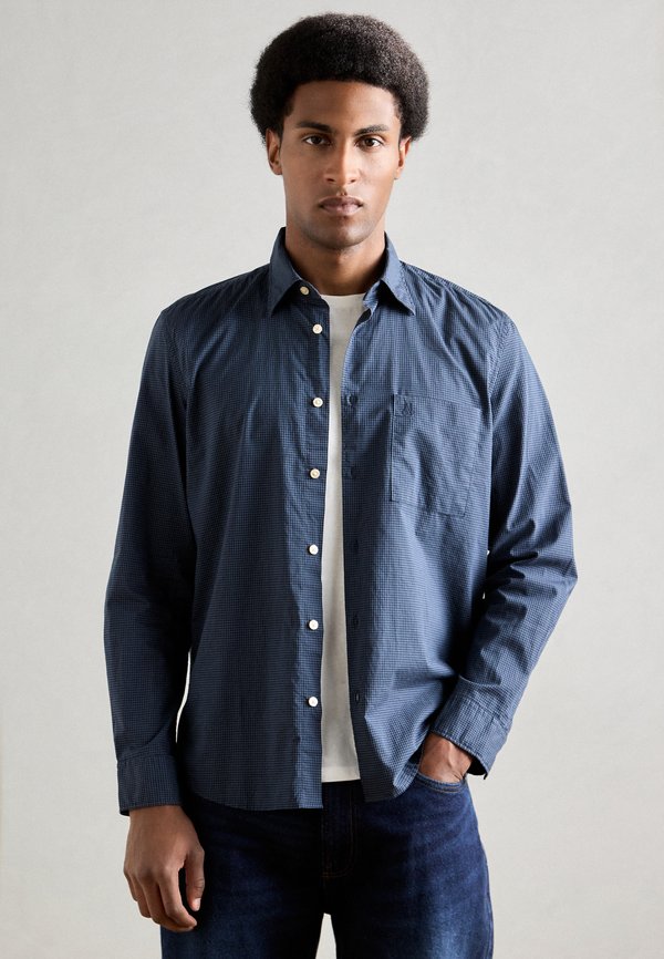 Marc O'Polo LONG SLEEVES ONE RECTANGULAR CHEST POCKET ROUND HEM