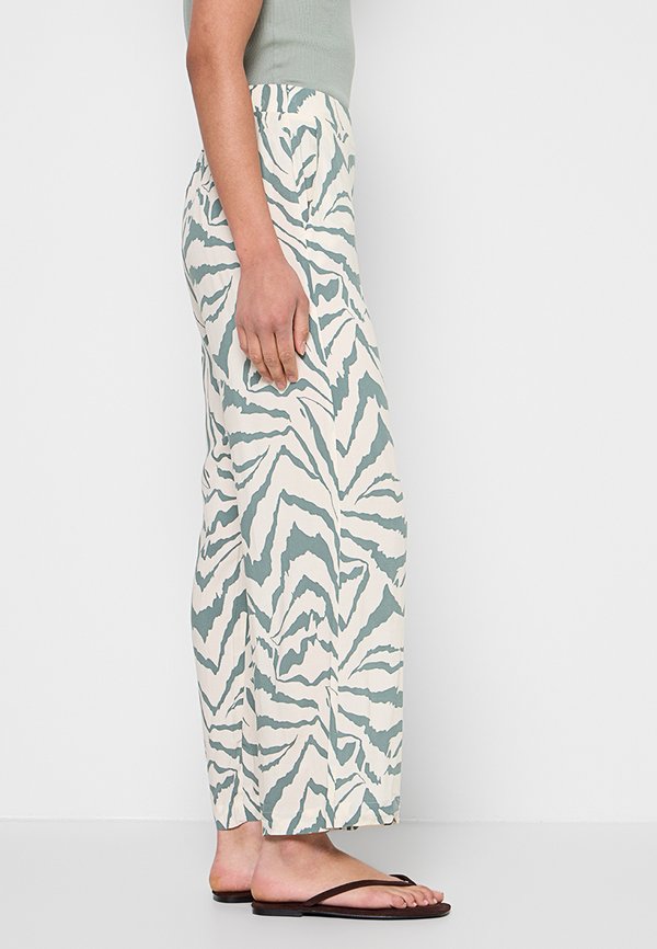 Vero Moda Petite VMMATHILDA LOOSE FIT