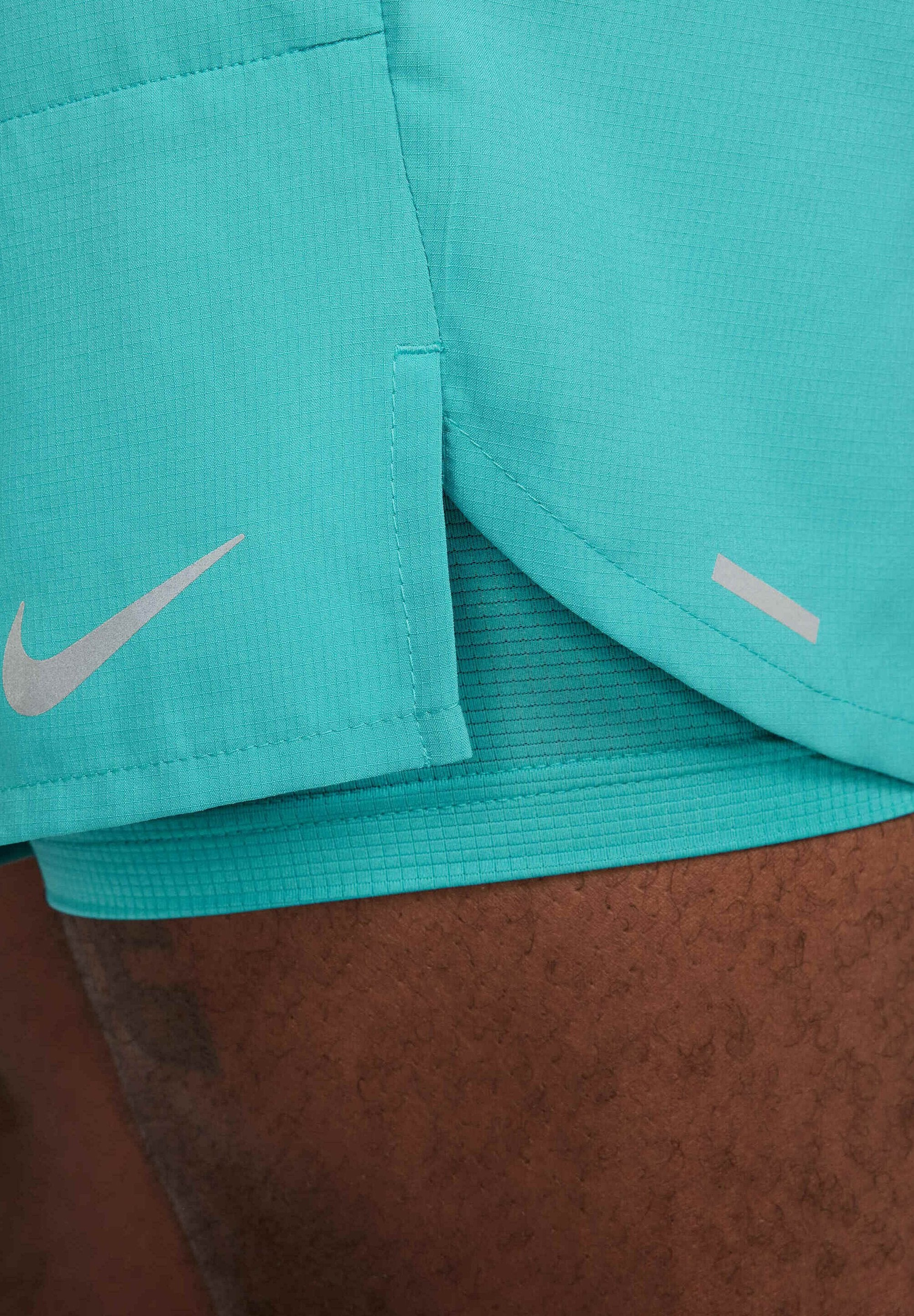 Nike Performance STRIDE SHORT