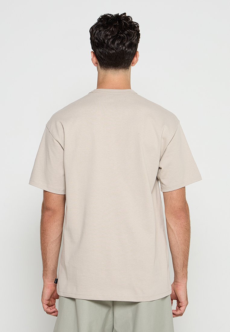 Nike Sportswear M NSW TEE LSE PREM ESS SUST