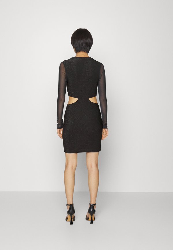 Noisy May Petite NMLOUISECUT OUT MINI DRESS