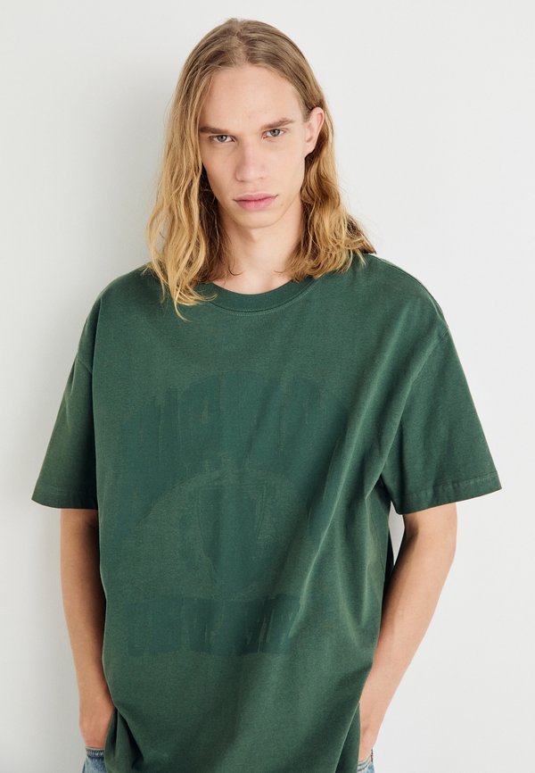 Weekday OVERSIZED PRINTED GRAPHIC TEE