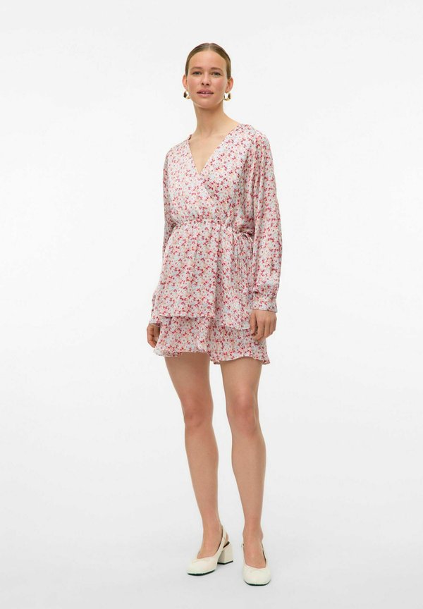 Vero Moda VMFREJA Short - Day dress - snow white