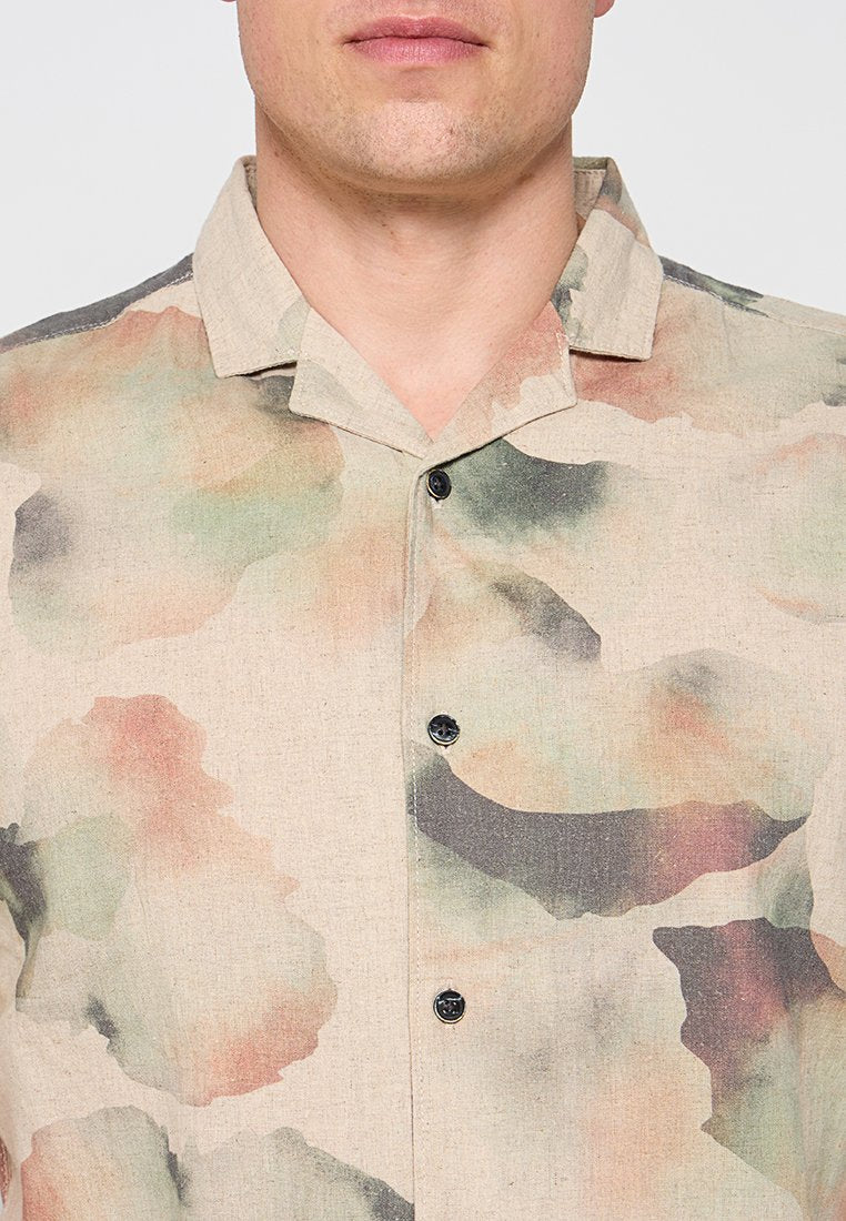 REGULAR FIT Media 3