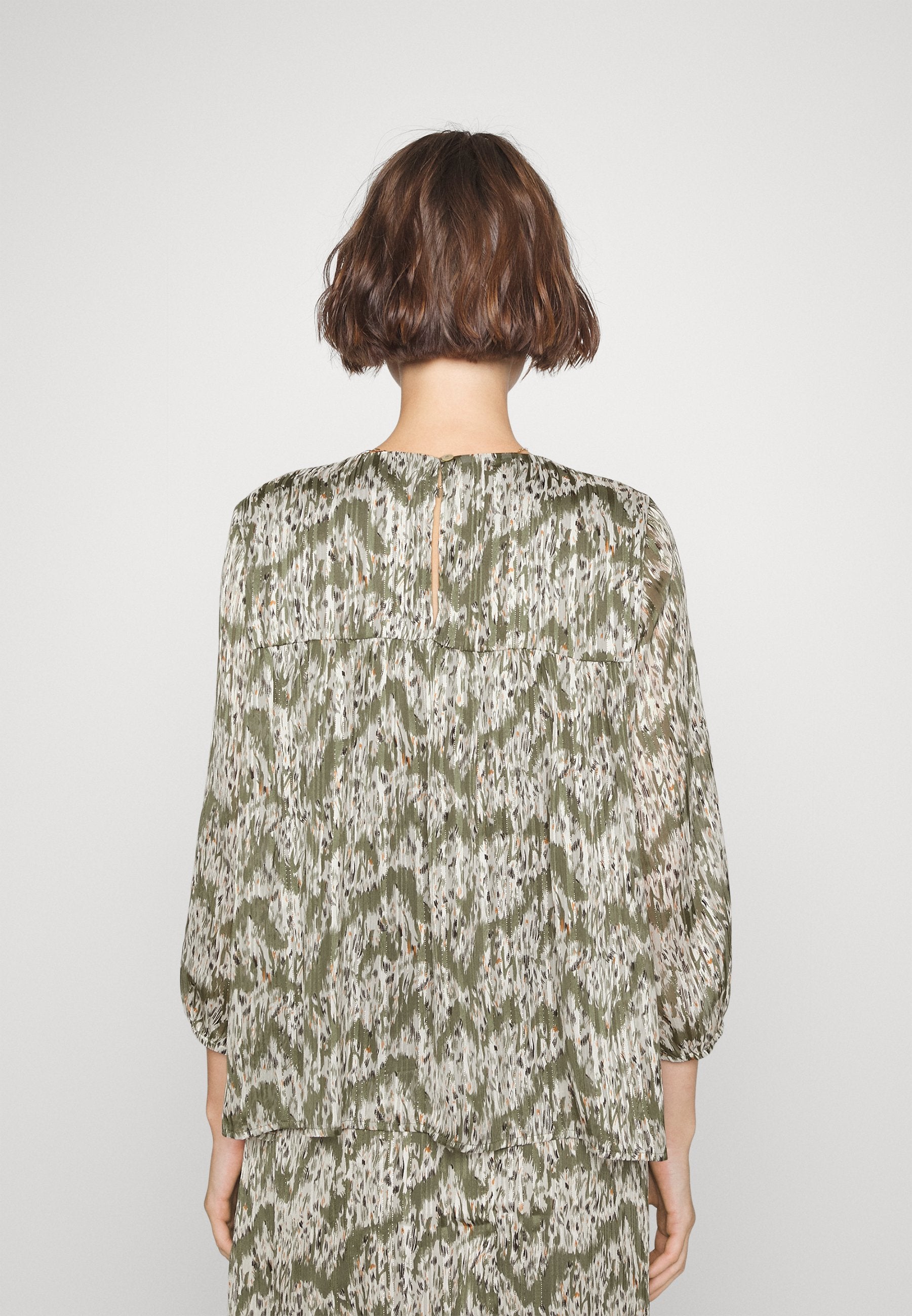 Saint Tropez PEARL BLOUSE