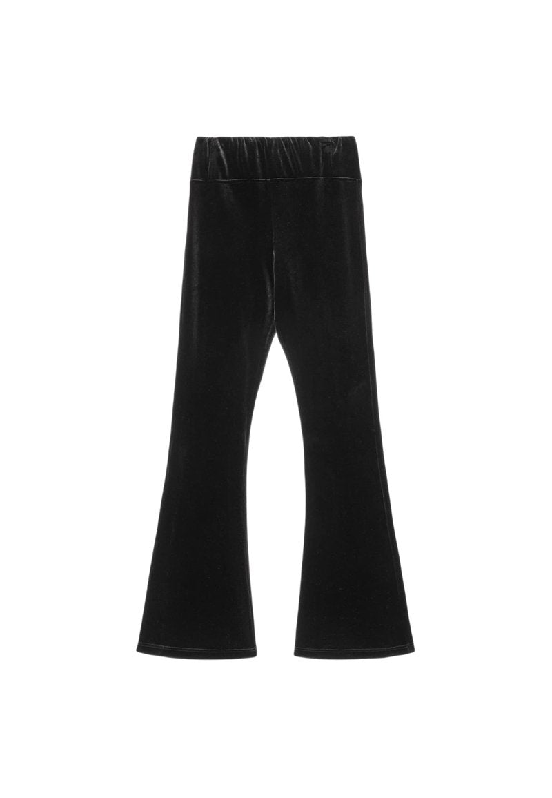 Schwarze Samt-weit geschnittene Hose mit elastischem Bund. Glatte Textur und fließender Schnitt, der vom Knie bis zum Saum verläuft.