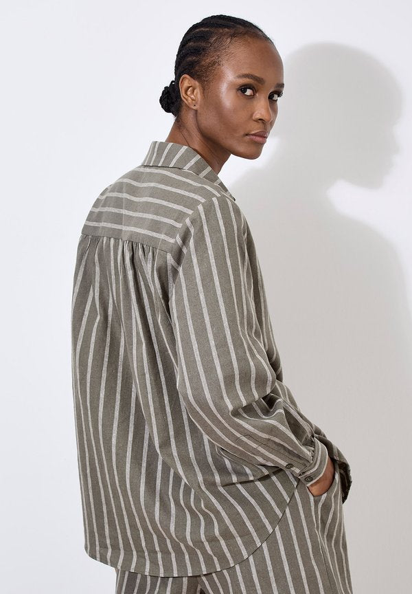 Apricot  STRIPED
