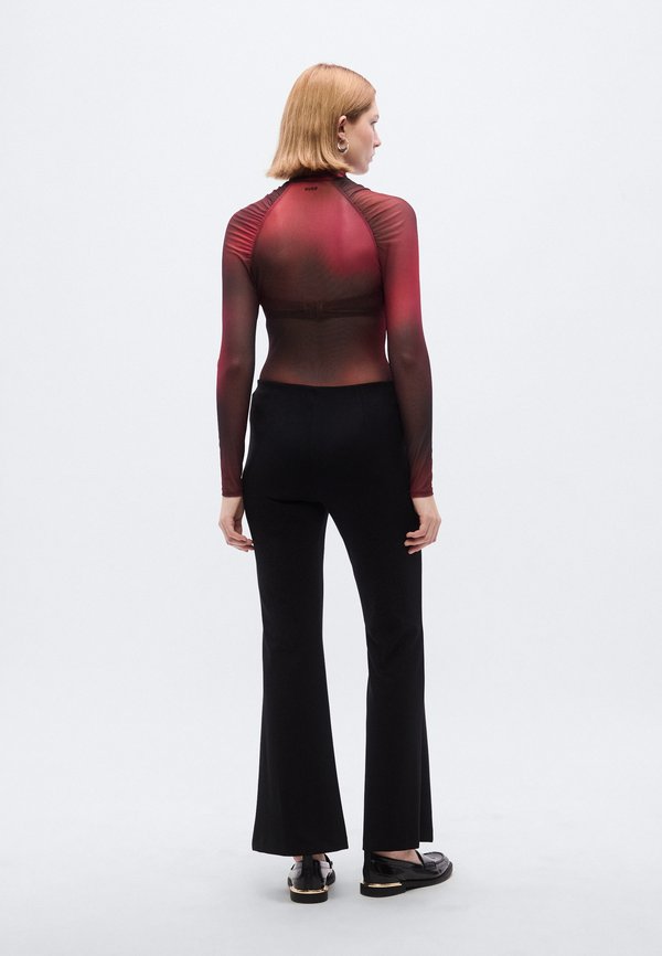 DKNY SEAM FLARE LEG