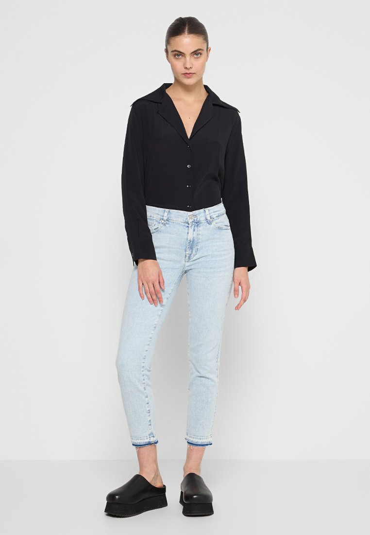 7 for all mankind