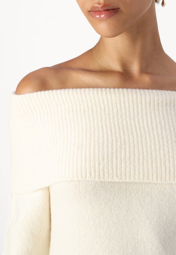 Vero Moda Petite VMBOOM OFF SHOULDER DRESS