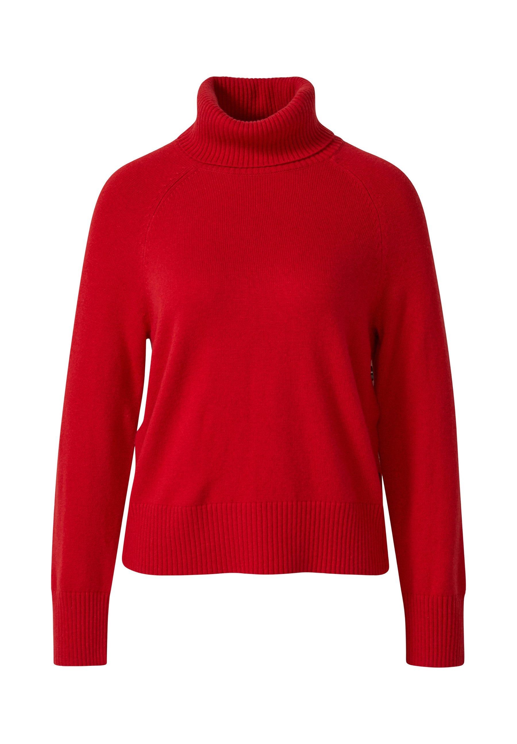 PULLOVER Media 1