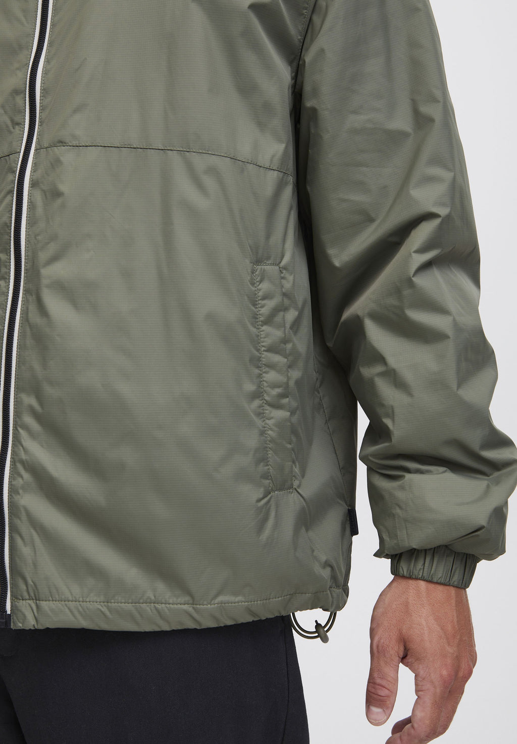 SDGARON HOODED Media 5