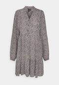 VMCAITLYNN DRESS - Vero Moda Tall - View 1