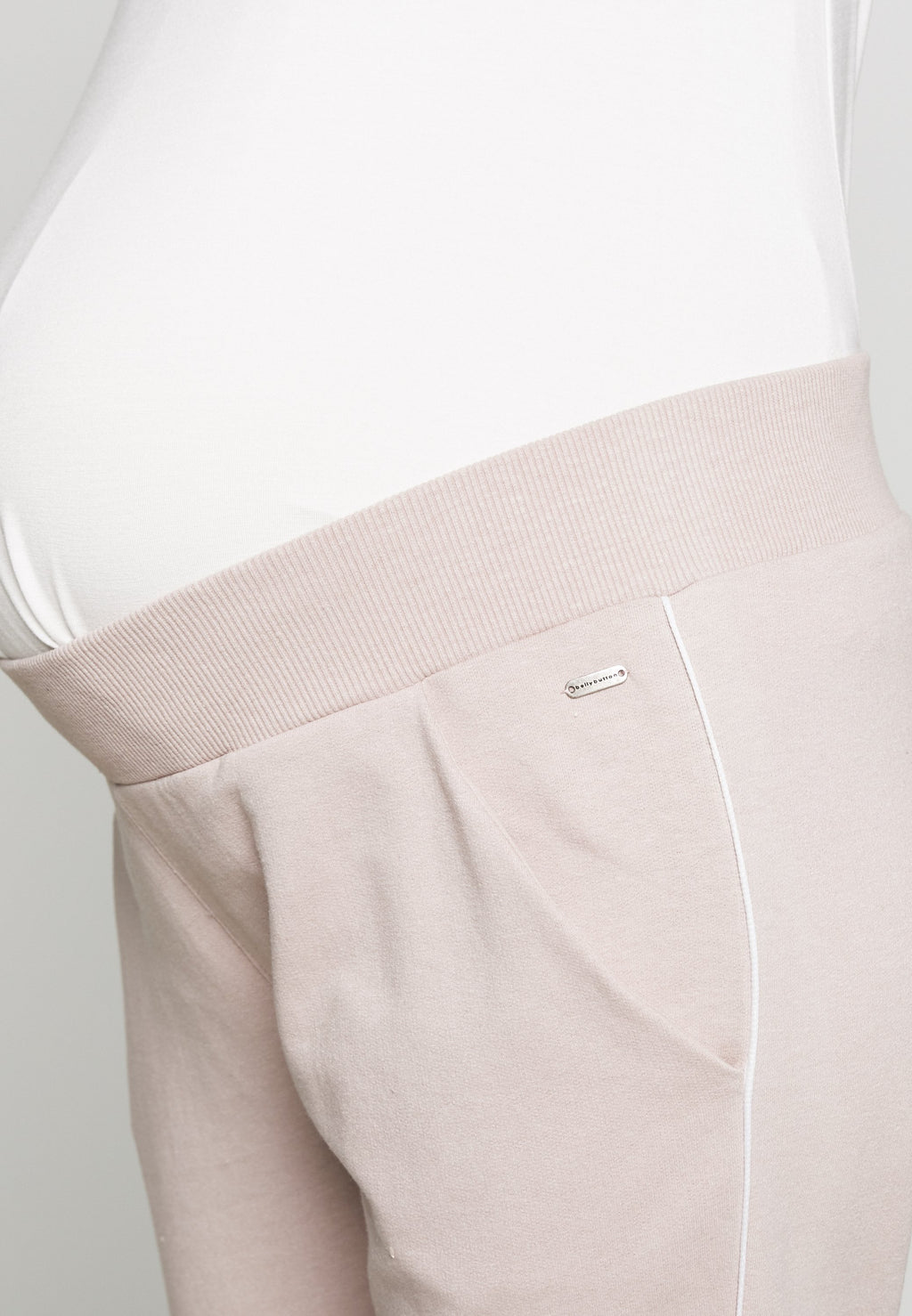 bellybutton