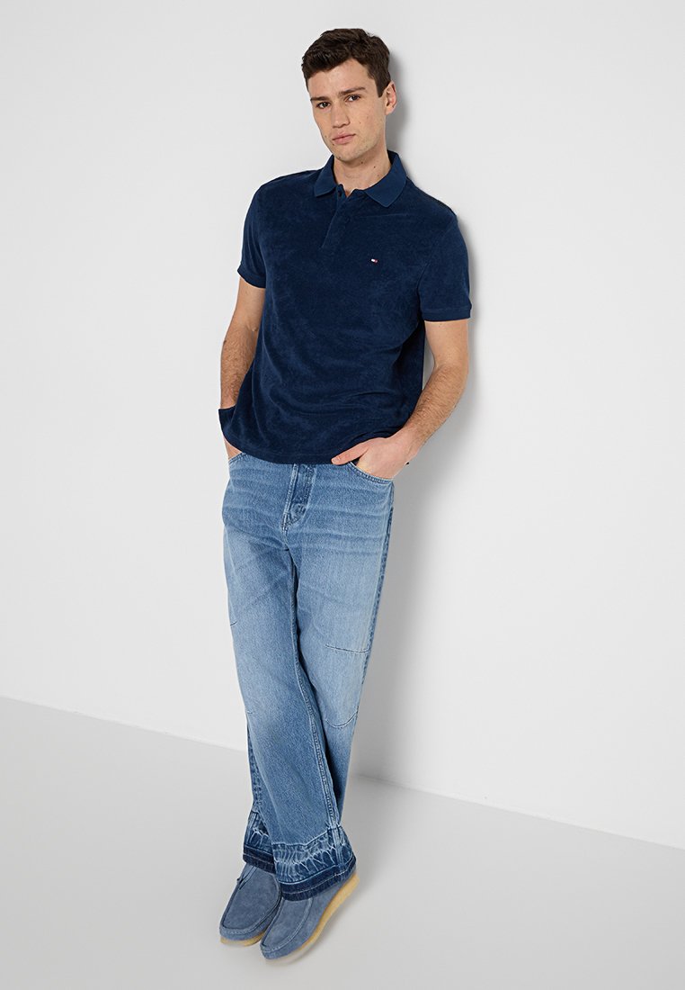 REGULAR FIT Media 4