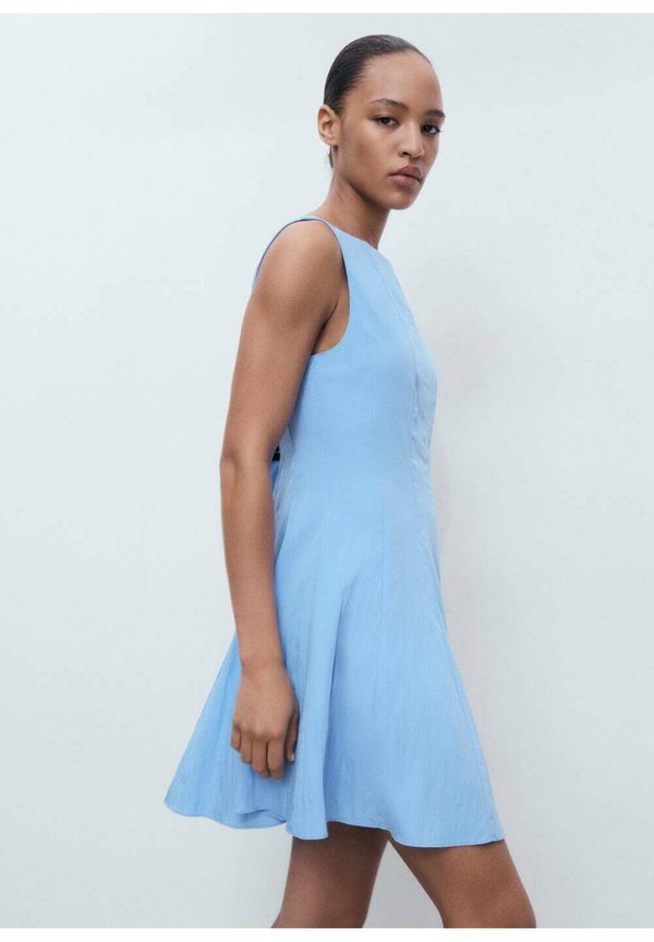 Mango PLEATED SHORT