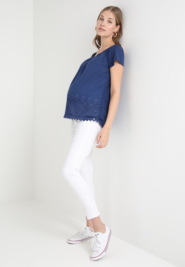 Esprit Maternity