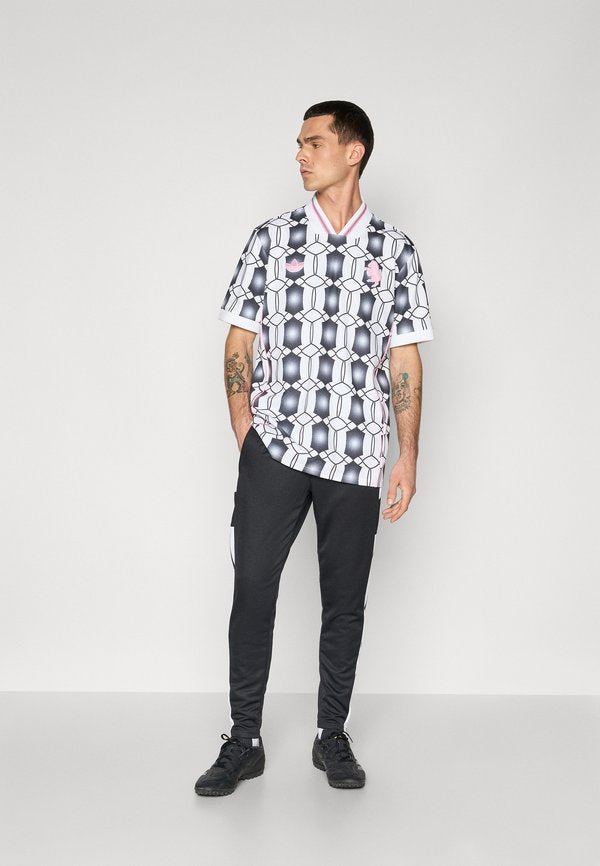 adidas Performance JUVENTUS TURIN LIFESTYLER JERSEY
