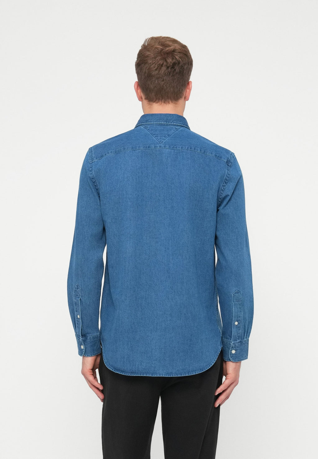 REGULAR FIT  Media 4