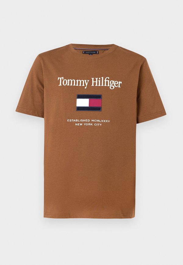 Tommy Hilfiger FLAG - Print T-shirt - highland khaki