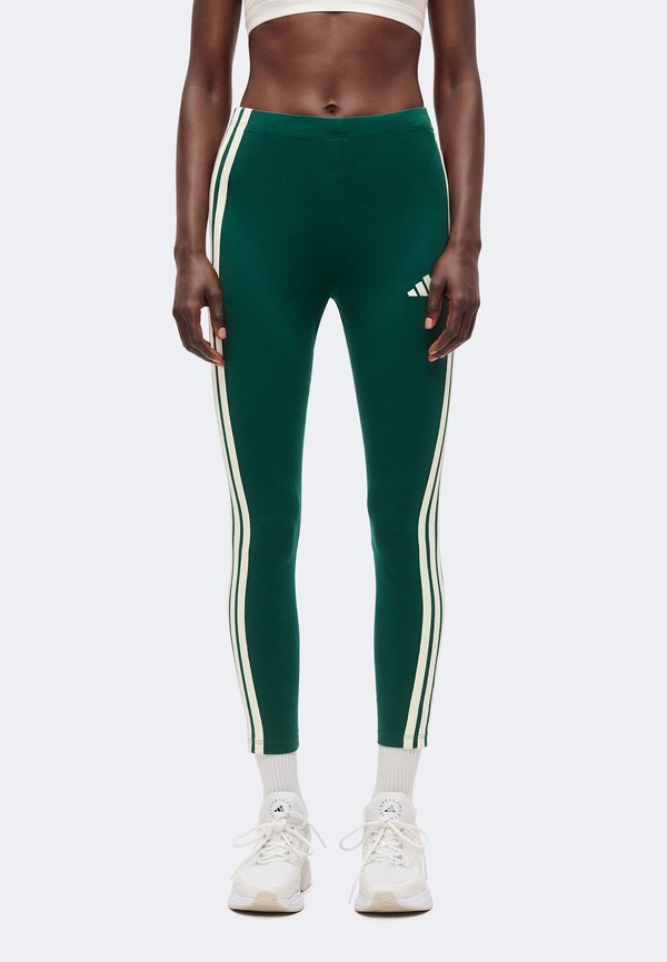 adidas Sportswear ESSENTIALS 3 STRIPES - Leggings - collegiate green/ivory