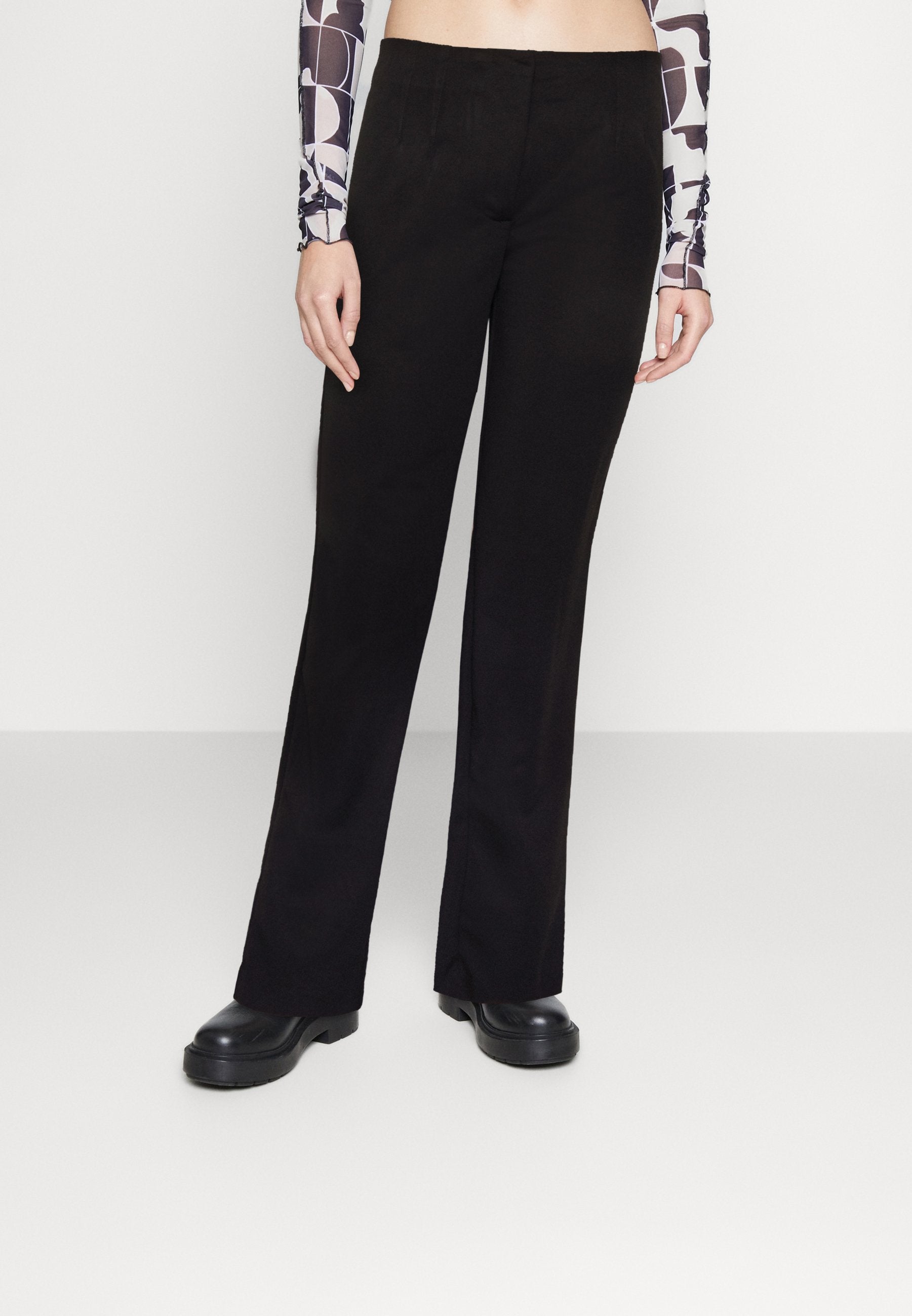 ONLCLARA MERLE WIDE PANTS Media 3