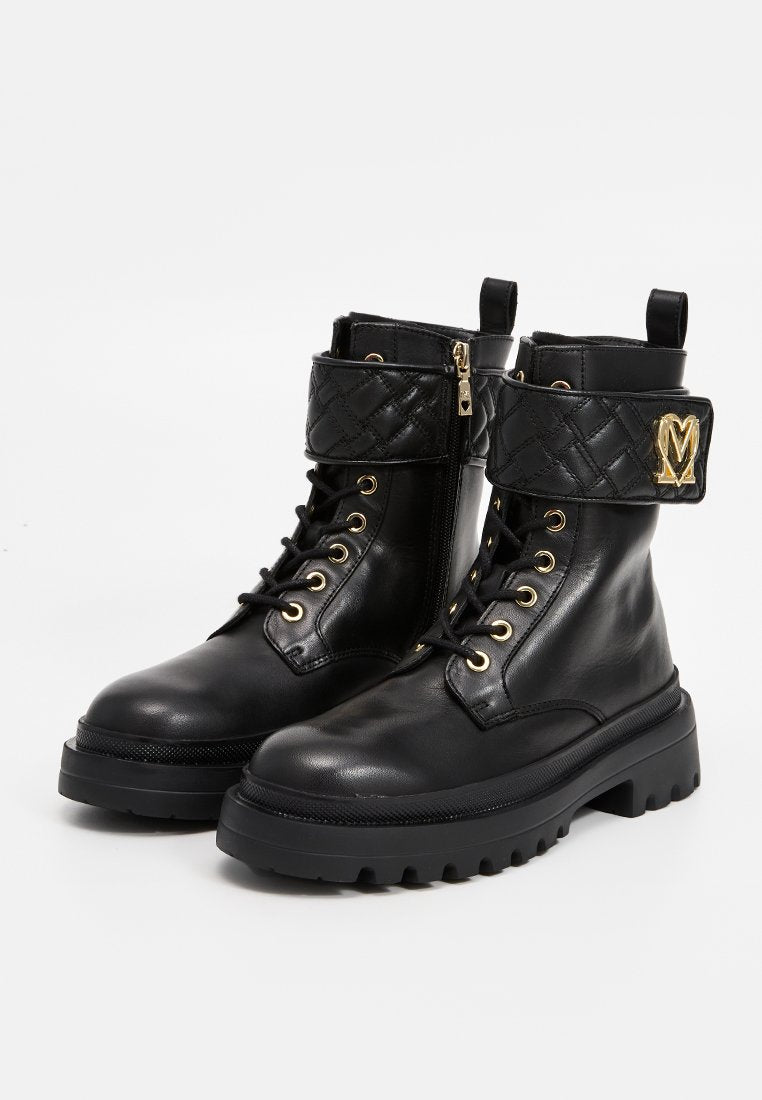Love Moschino