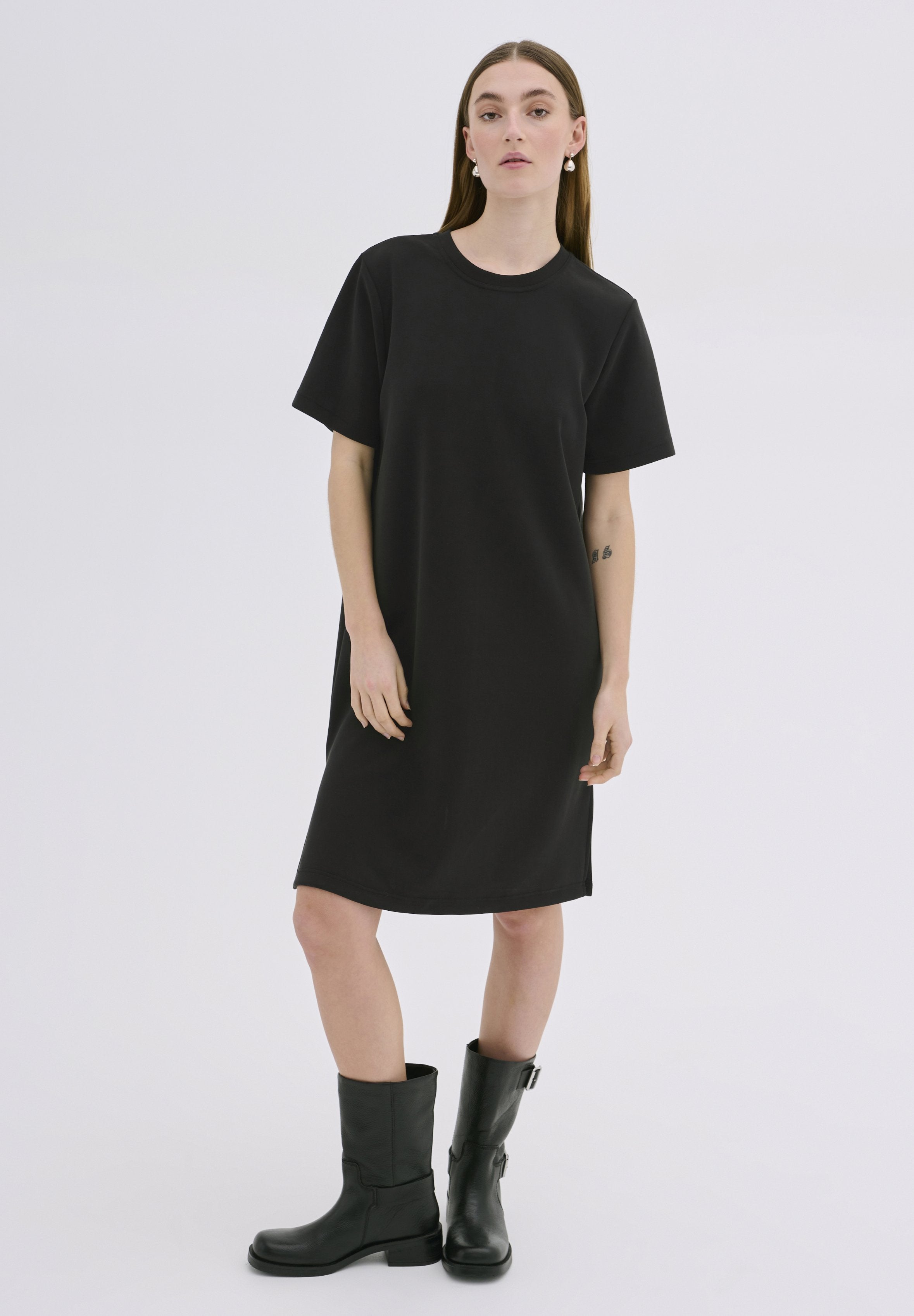 My Essential Wardrobe ELLEMW
