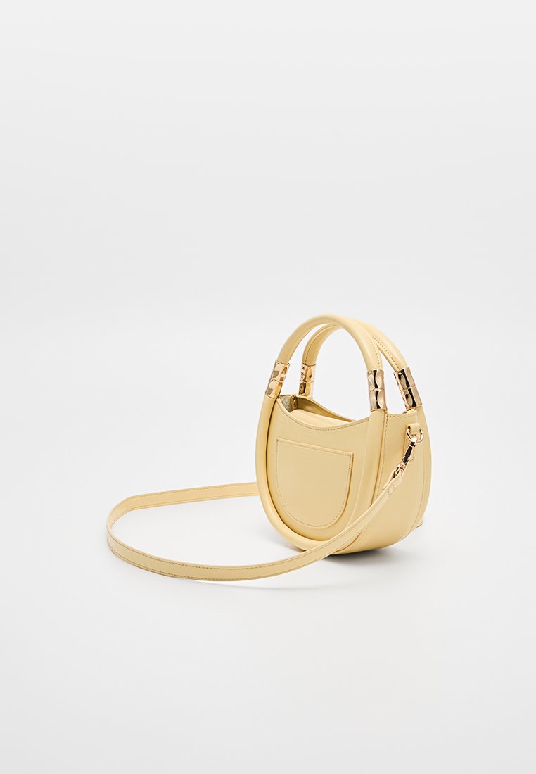 Dune London DAFIN