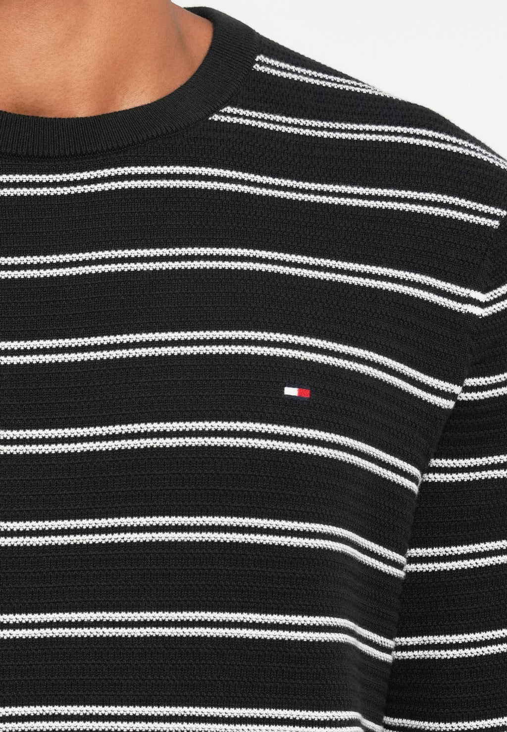 TEXTURED KNIT CREW NECK JUMPER Media 6