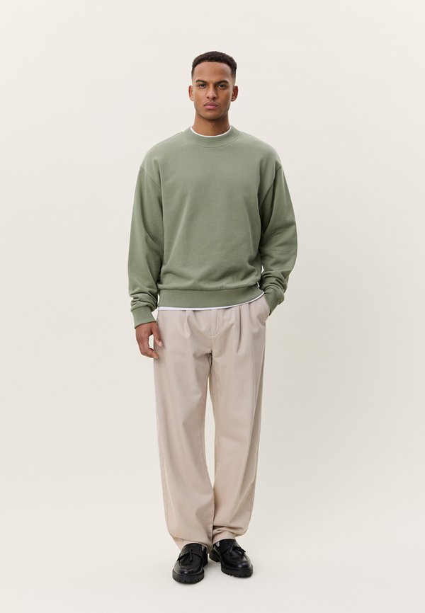 Les Deux ABRAM INSCRIBE SWEATSHIRT