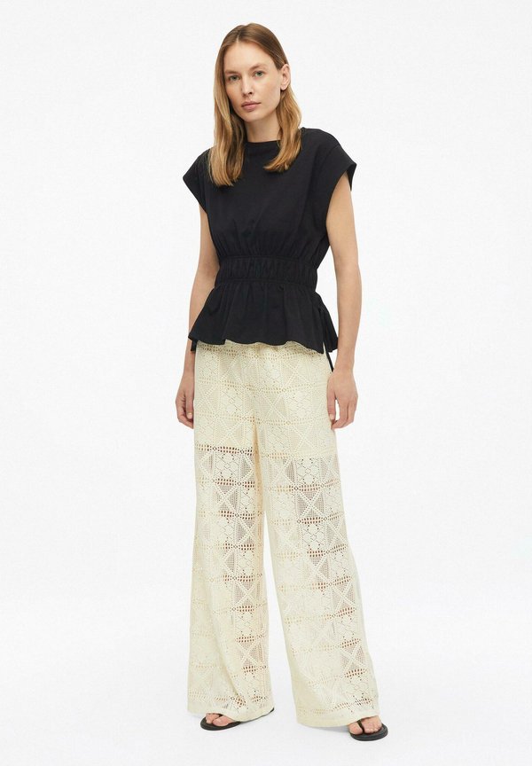 s.Oliver HOSE - Trousers - helles beige
