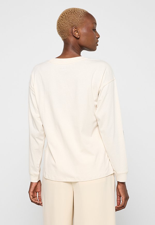DKNY