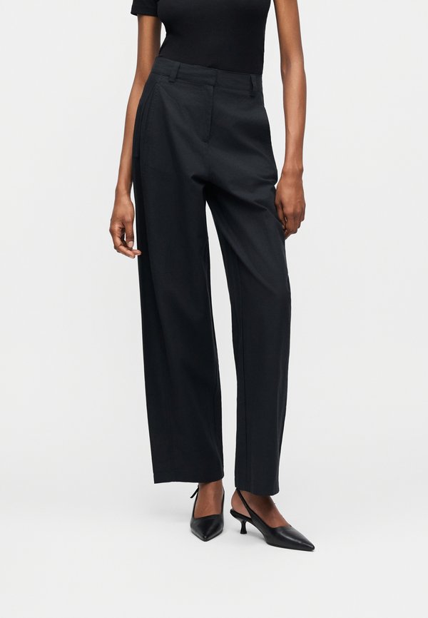 Vero Moda Tall VMSELMA BARREL - Trousers - black
