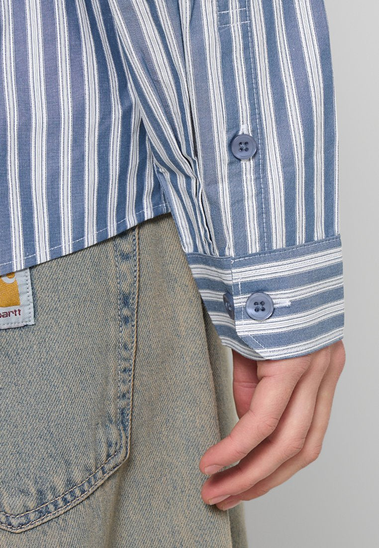 REGULAR FIT  Media 4
