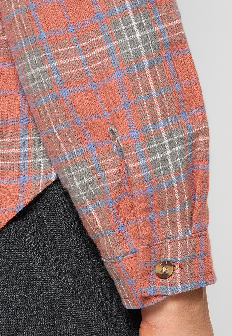 Apricot
