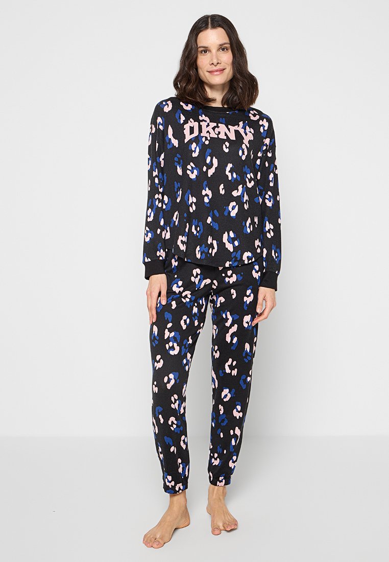 DKNY Loungewear Nachtwäsche Set Media 1