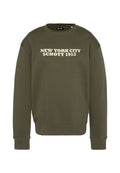 Olivgrünes Sweatshirt mit Rundhalsausschnitt, mit der Aufschrift "NEW YORK CITY SCHOTT 1913" in Cremefarbe. Weicher Stoff, lässiges Design, gerippte Bündchen und Saum.