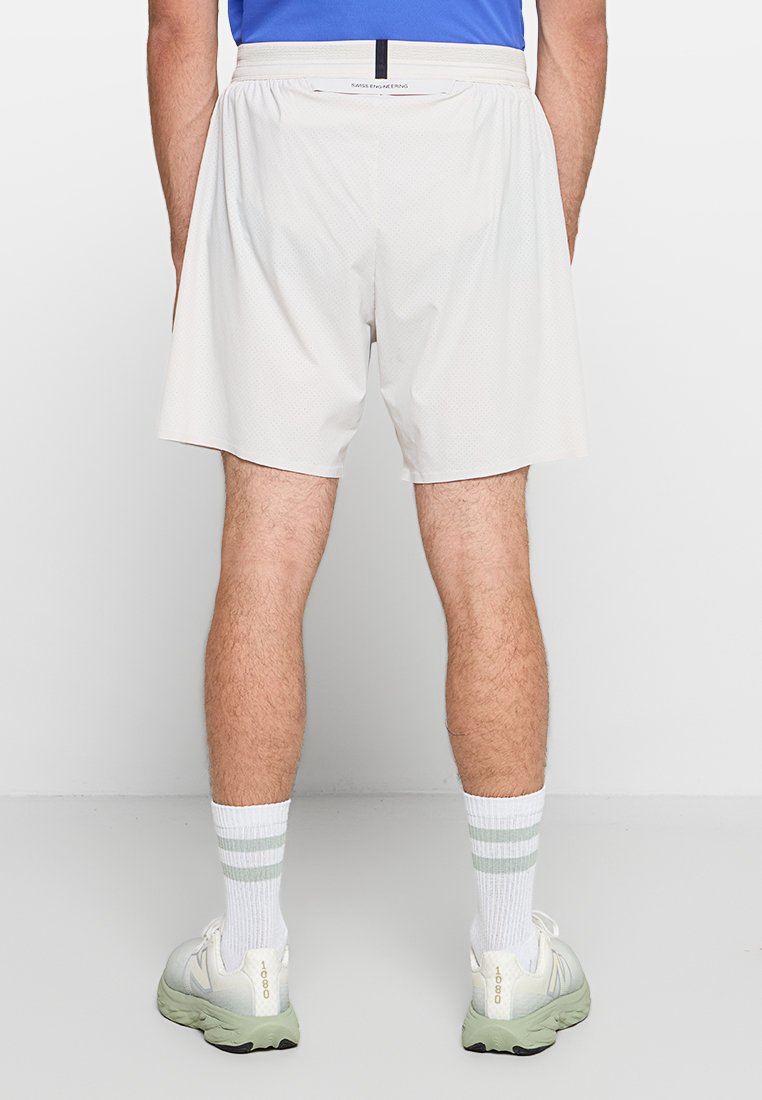 On Kurze Sporthose Media 3