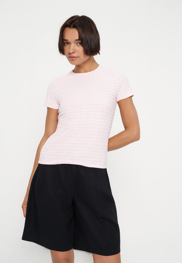 DKNY