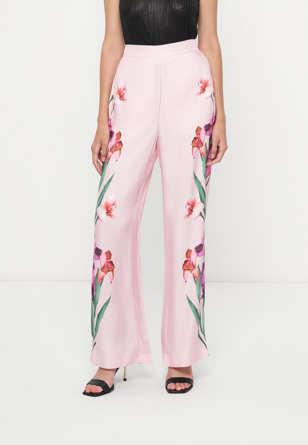 Ted Baker SALCA