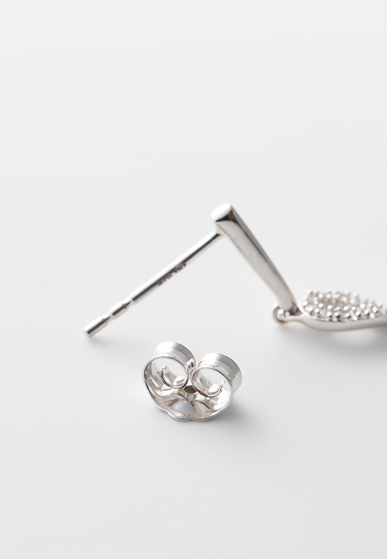 Le Diamantaire ADRASTÉE 0.12 CT DIAMOND