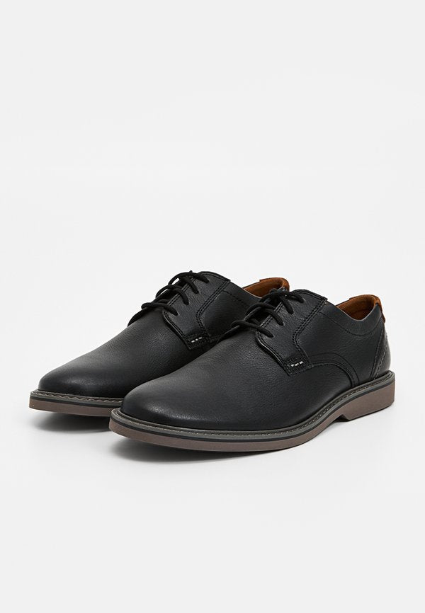 Clarks RADCLIFF