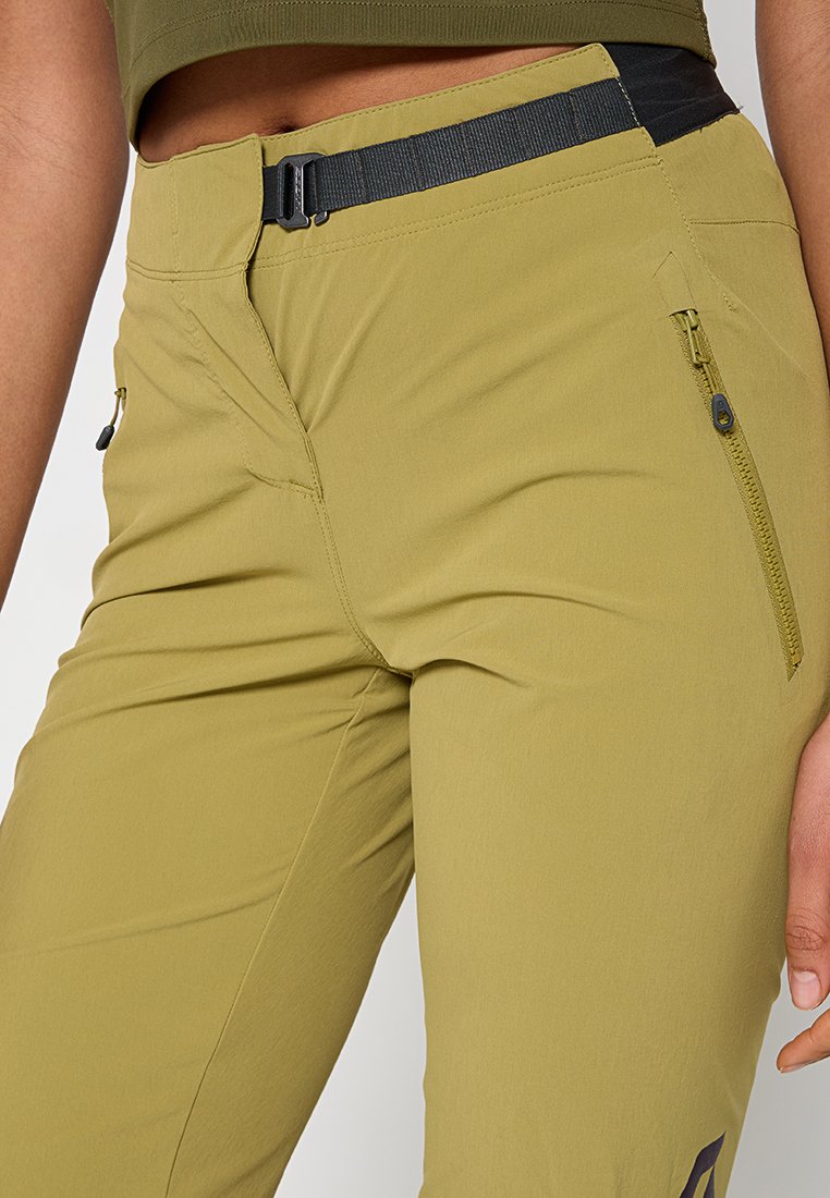 SCOTT Sports Kurze Sporthose Media 4
