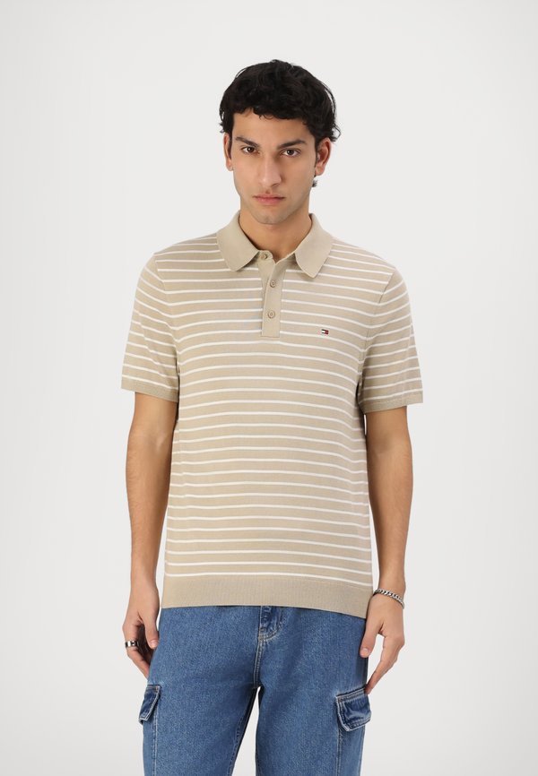 Tommy Hilfiger REGULAR FIT KNIT POLO SHIRT - Polo shirt - sandalwool/ivory petal