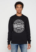 Schwarzer Pullover aus Baumwolle, mit einem großen weißen Grafiklogo-Design auf der Vorderseite, Rundhalsausschnitt und gerippten Bündchen.