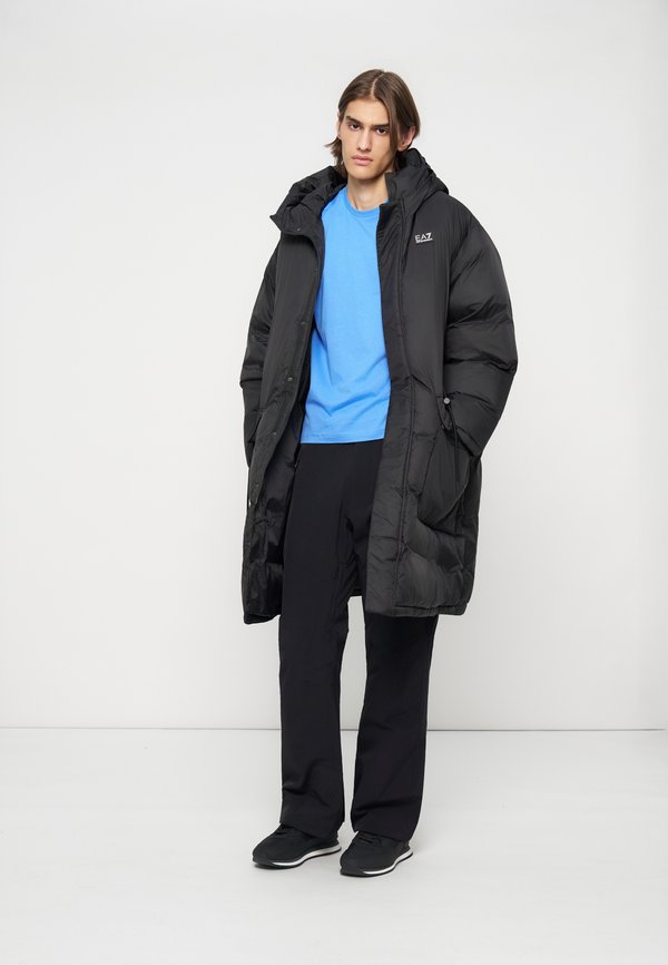 EA7 Emporio Armani